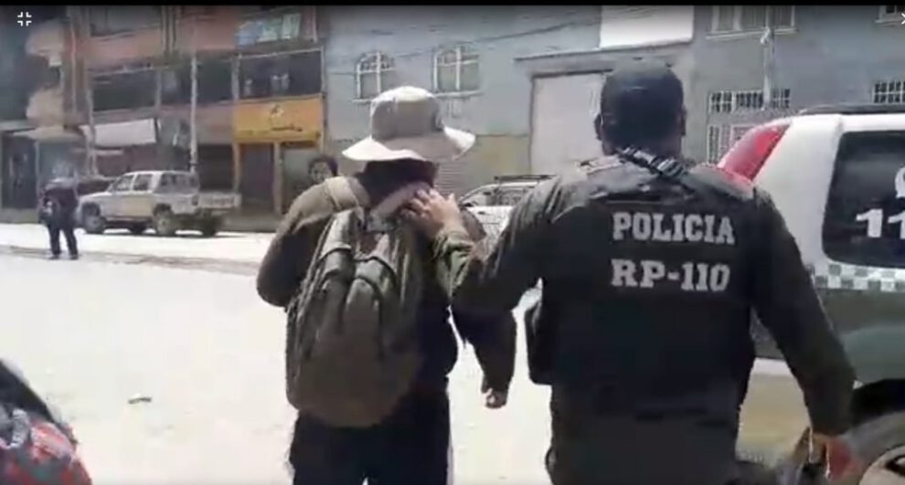 Altercados entre comerciantes y guardias municipales en Oruro