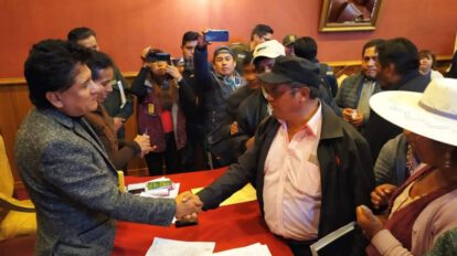 Acuerdo entre gremiales y alcalde en Oruro