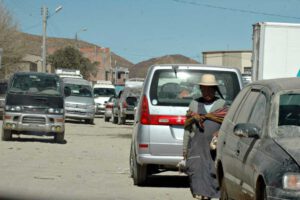 Cuarentena en Oruro, propietarios de vehículos deberán pagar multas
