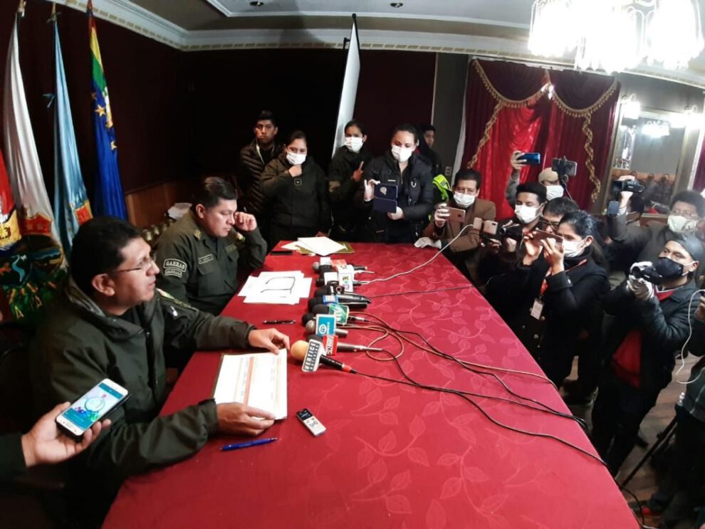 Cuarentena en Oruro y agresión a policía