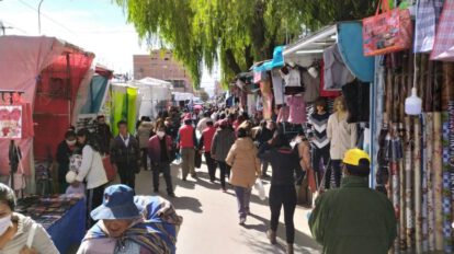 Cambio de horario de trasporte y comercio en Oruro