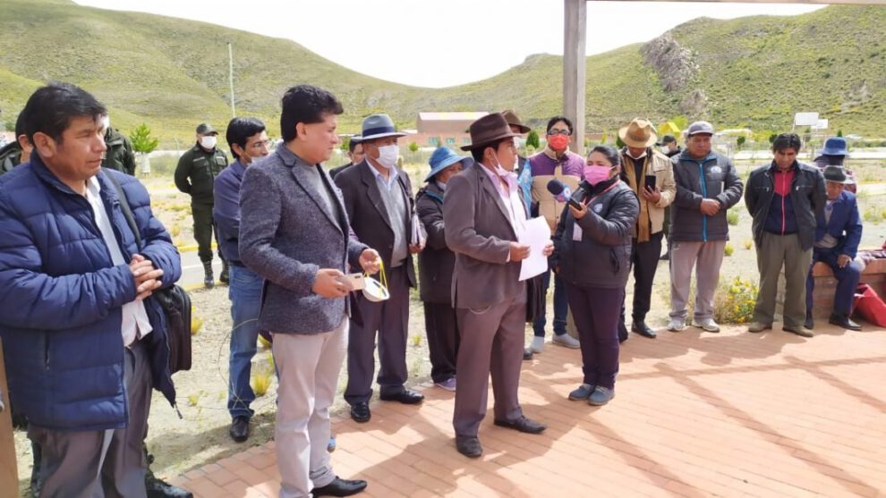 Reunión entre autoridades de Oruro y El Choro sobre el Centro de Infectología