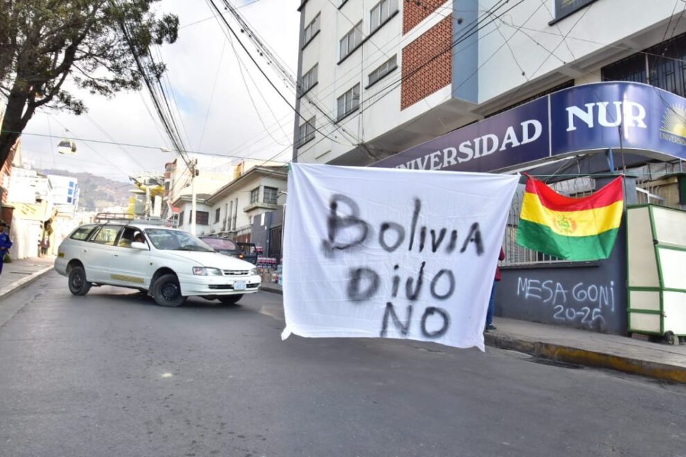 paro cívico en defensa del 21F