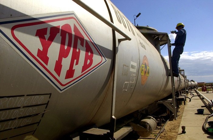 Abastecimiento de carburantes en Bolivia