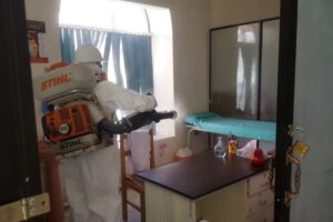 fumigación de instituciones para evitar la propagación del coronavirus