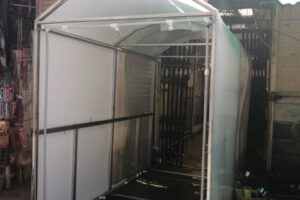 Cámara de desinfección en el mercado Narciso Campero