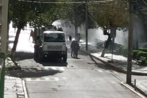Fumigación de calles para prevenir el contagio del coronavirus