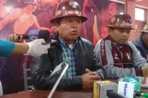 Conferencia de prensa de la COB sobre incremento salarial