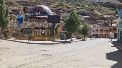Controles en Huanuni para que comerciantes acaten la cuarentena total