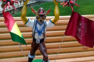 Escultura Resistiré que muestra la fortaleza de los orureños para combatir al coronavirus