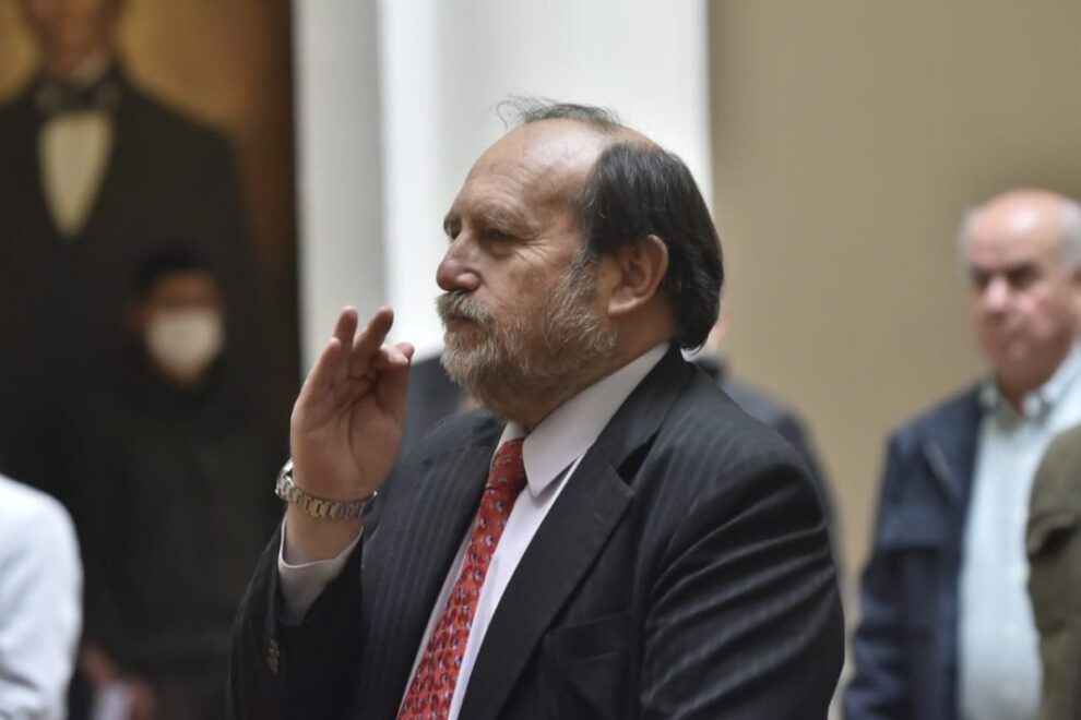 nuevo ministro de Salud Marcelo Navajas asume el cargo