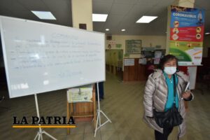 Caja Nacional de Salud atiende a sus asegurados en Oruro