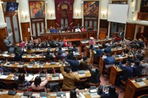 Cierre total del congreso y sueldos destinados al fondo social