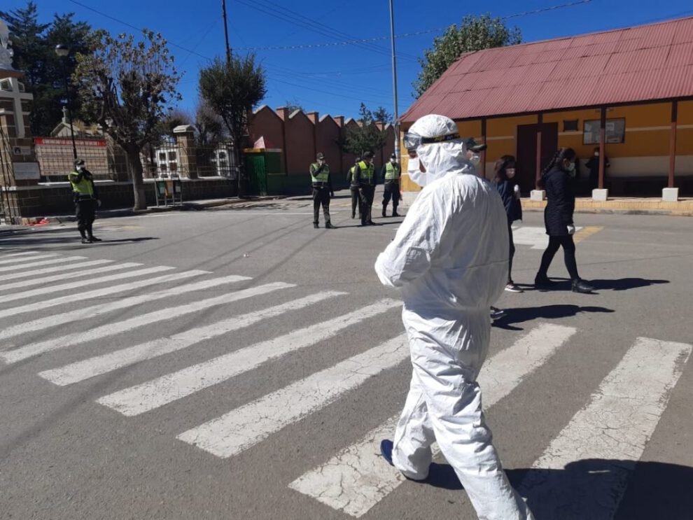 Vecinos rechazan que el fallecido con coronavirus sea enterrado en el Cementerio General