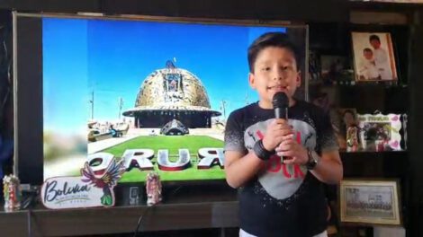 Talento orureño canta su propia versión de “Resistiré”