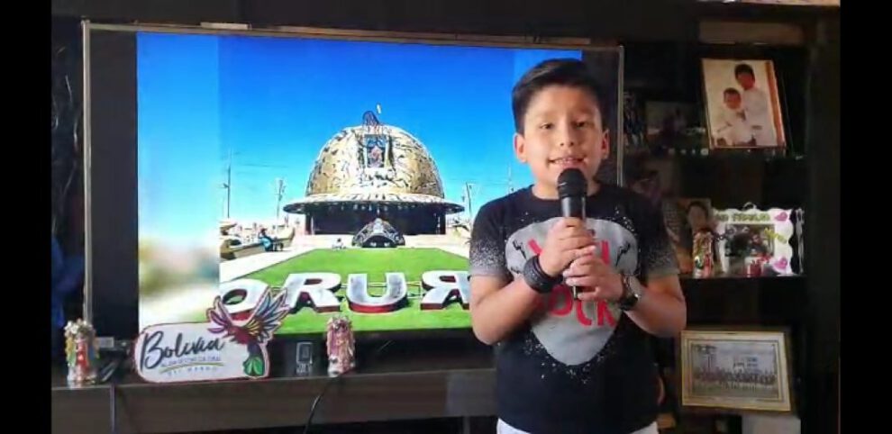 Talento orureño canta su propia versión de “Resistiré”