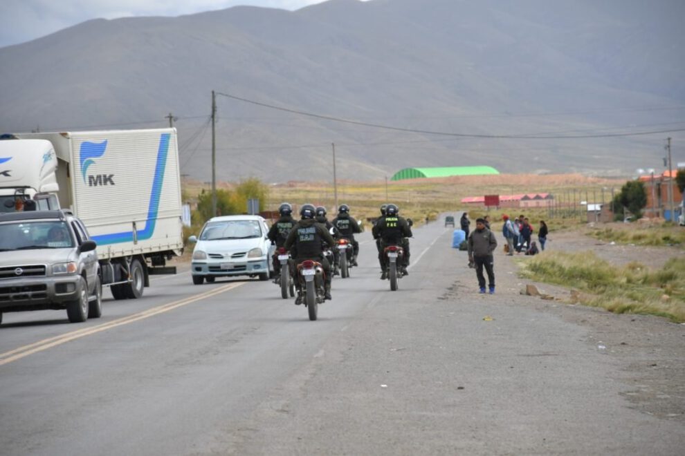 Controles en accesos a Oruro