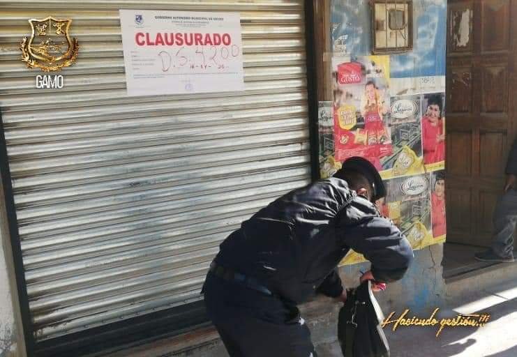 Defensa al Consumidor clausura negocios en Oruro