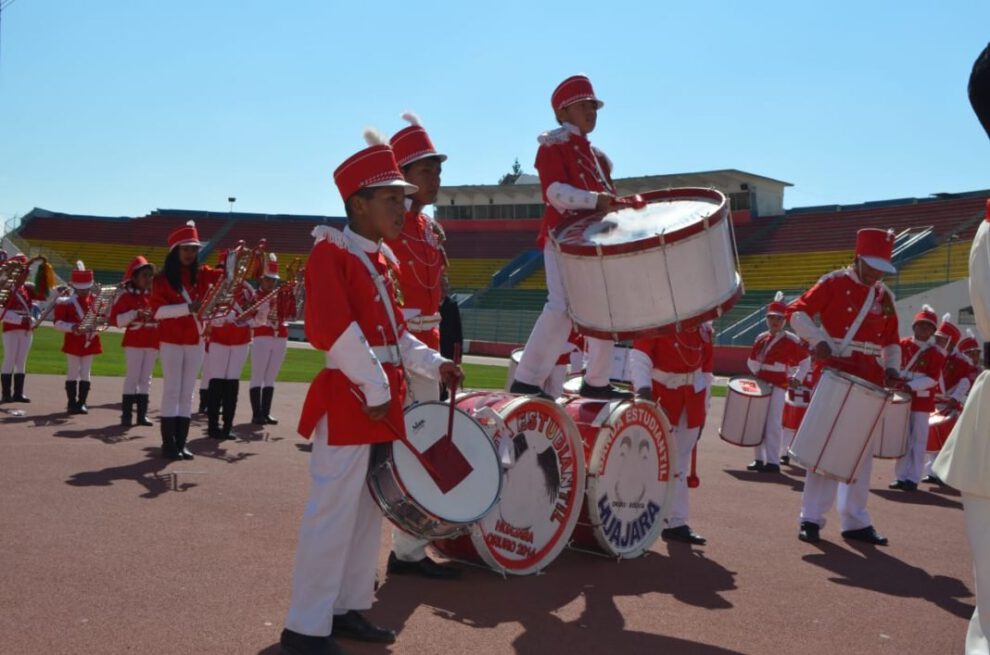 Concurso Departamental de Bandas Estudiantiles en Oruro