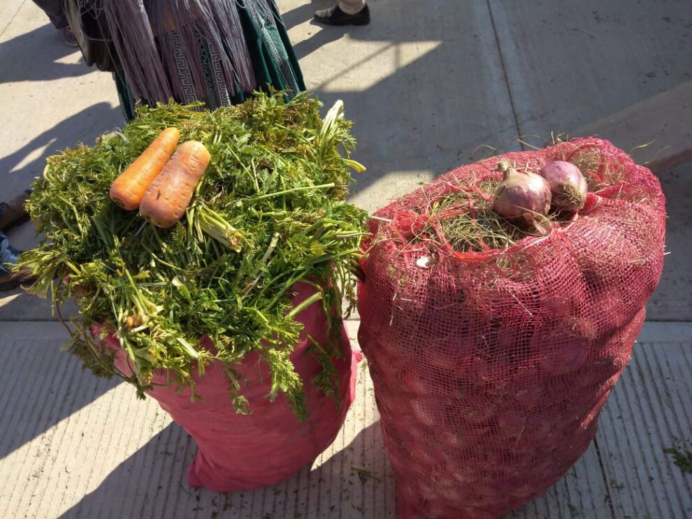 donación de hortalizas de productores de Huayña Pasto Chico