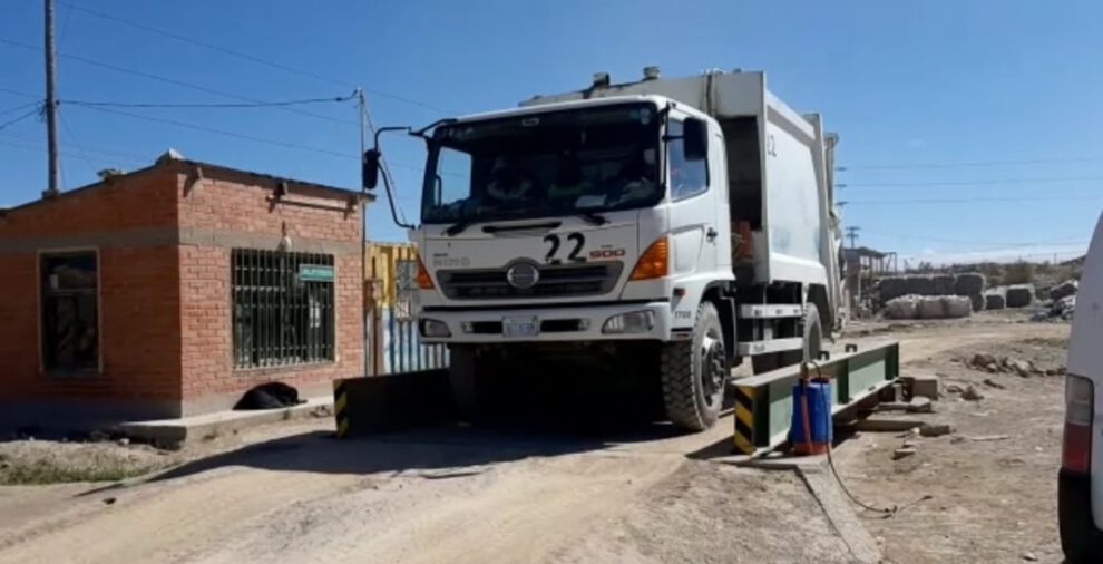 EMAO recomienda evitar contacto con trabajadores al desechar residuos sólidos