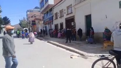 cobro de bonos en Oruro