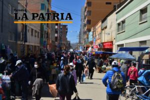Oruro cuarentena y aglomeración de personas en jornada de abastecimiento