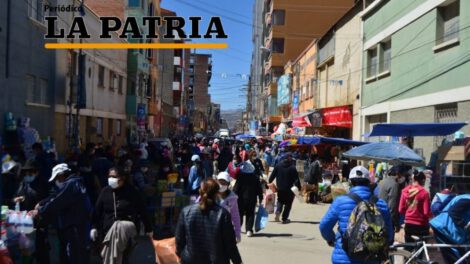 Oruro cuarentena y aglomeración de personas en jornada de abastecimiento