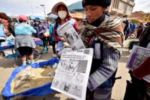 fragilidad de los periódicos bolivianos
