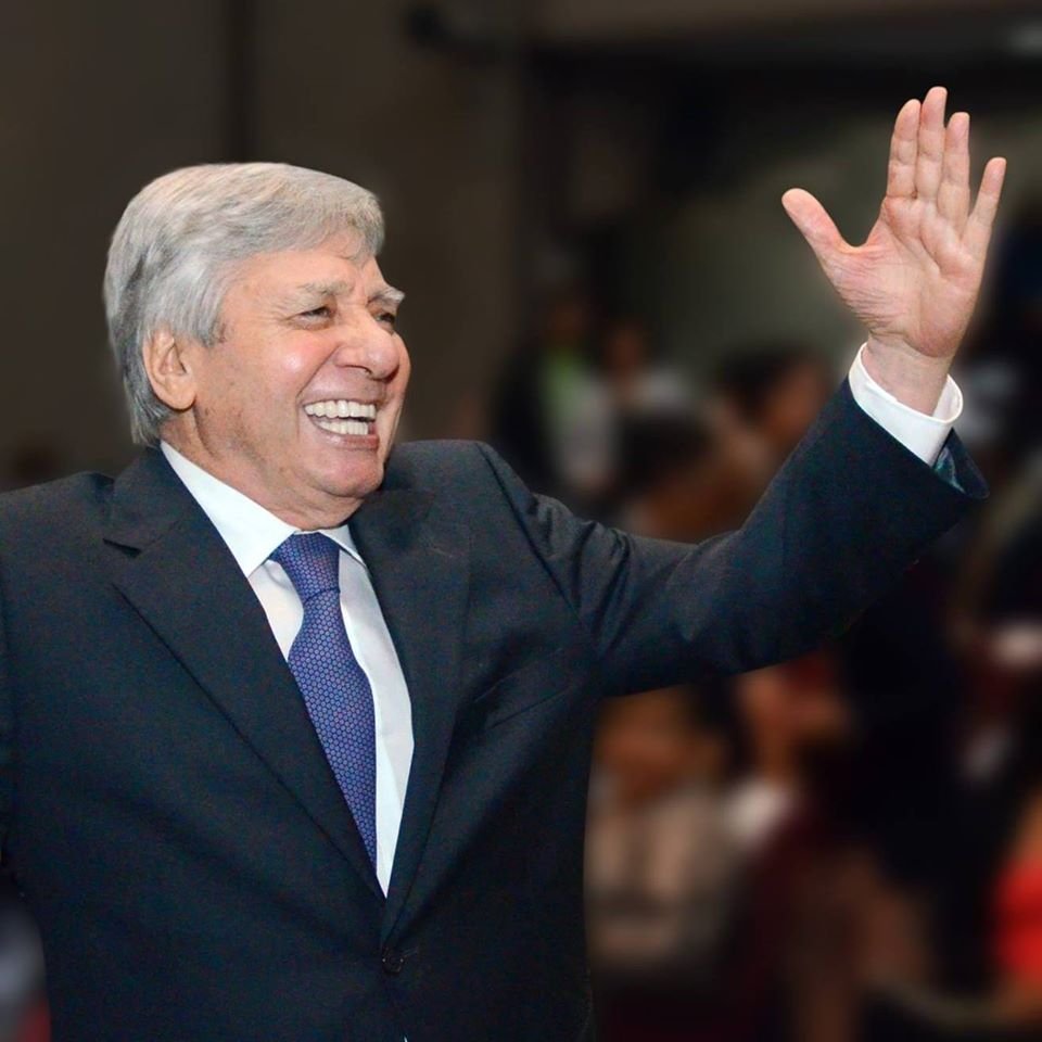 Percy Fernández, se mantiene más de una semana internado por dengue