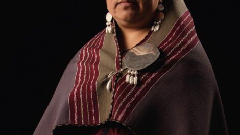 Elvira Espejo Ayca recibe la medalla Goethe