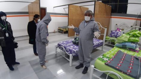 Centro de Aislamiento Huanuni inspeccionado por Iván Arias