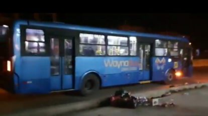 Protesta en El Alto contra el transporte de personal de salud