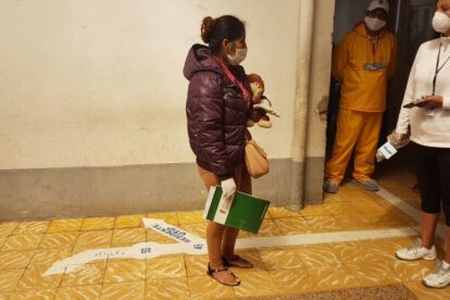 Infanticidio en Sucre, madre llega al hospital para ver a su hijo