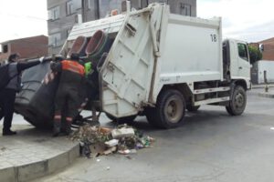 Encapsulamiento Oruro y suspensión de servicio de trabajadores de aseo