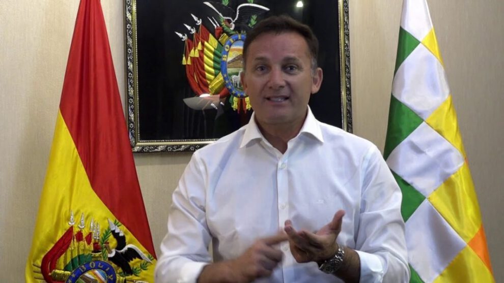 Esposa del ministro de Defensa Fernando López dio positivo a coronavirus
