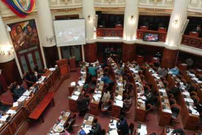 Ley para especialistas médicos en Bolivia
