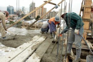 Deudas de entidades gubernamentales a constructoras