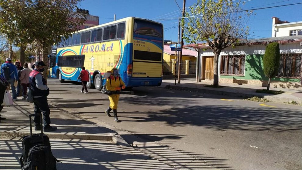 Retorno de bolivianos varados en Oruro