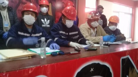 Trabajadores de Vinto piden mediar al Gobierno para el diálogo