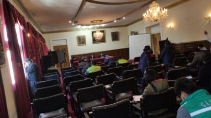 Bonos en Oruro no llegan a varias regiones