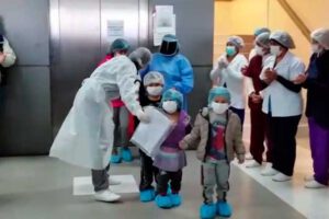 Ocho niños dados de alta Covid-19 en Cochabamba