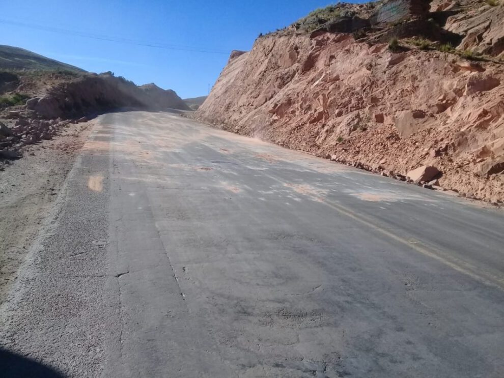 Carretera Oruro y Cochabamba expedita y sin bloqueos