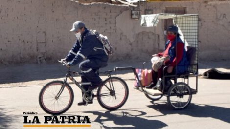 Mototaxis y bicitaxis como nuevas formas de transporte en Oruro durante la cuarentena