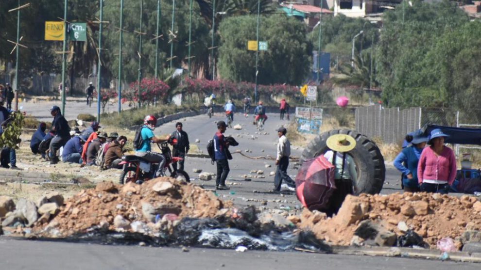 Bloqueo al ingreso del botadero de Cochabamba