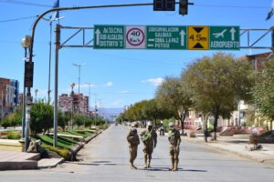 Control militar en la urbe en cuarentena por Covid-19 en Oruro