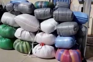 Decomiso de coca prensada en Challapata