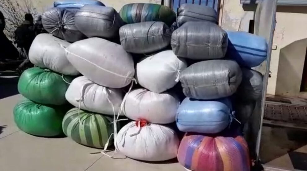 Decomiso de coca prensada en Challapata