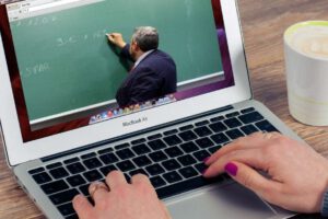 Bono Familia y clases virtuales