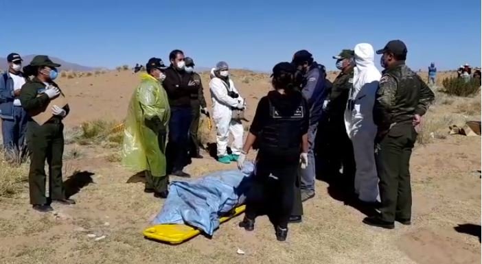 Cuerpo de mujer enterrado en Oruro